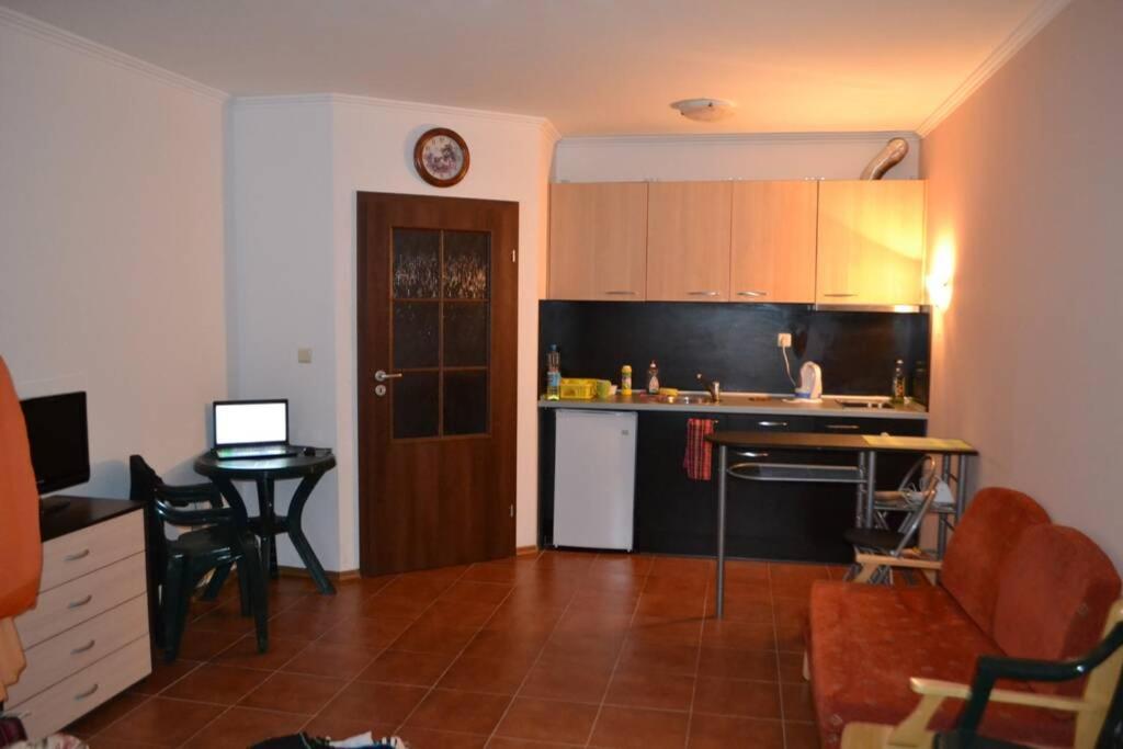 Стyдия В Комплексе Marinavill Sveti-Vlas Sveti Vlas Extérieur photo